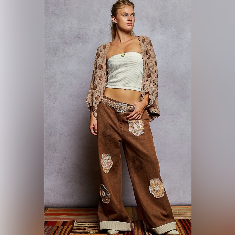 ⭐️NWOT POL Flower Patch Wide Leg Denim Pants⭐️
